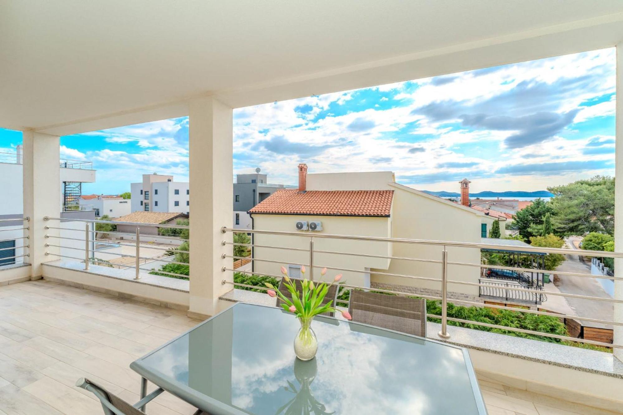Apartment Deluxe Villa Carlotta Задар Экстерьер фото